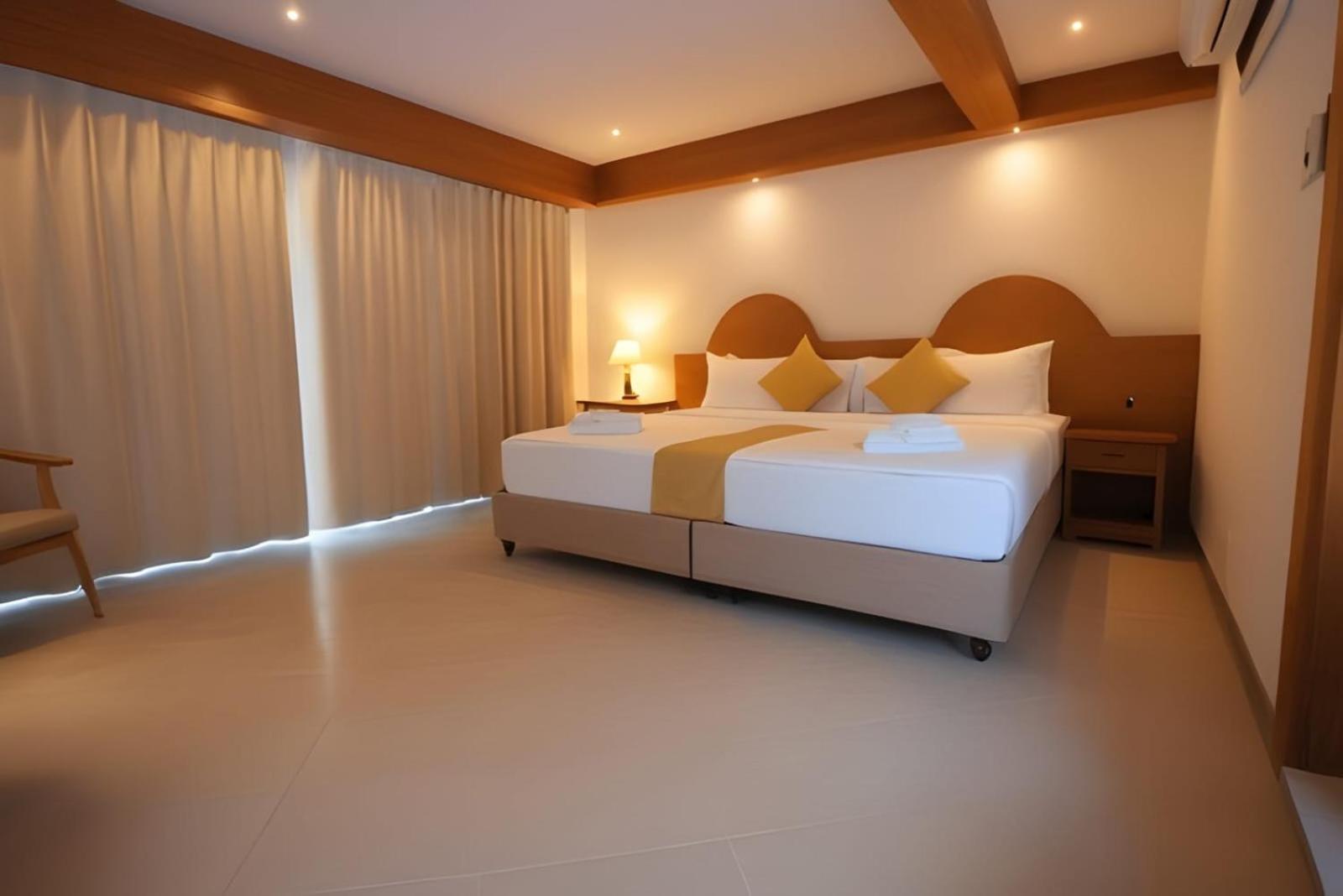 Hack Patong Beach Hotel Eksteriør billede